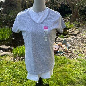 2 GILDAN Women’s T-shirts - Light & Medium Gray - Size M - Heavy Cotton - NWT